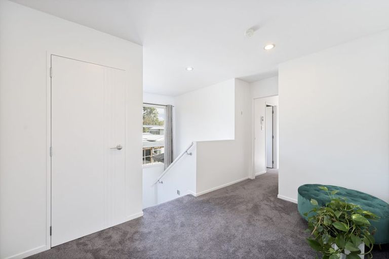 Photo of property in 1a Miro Street, New Lynn, Auckland, 0600