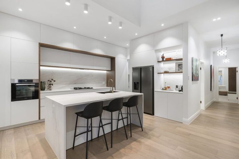 Photo of property in 23 Ferry Street, Seatoun, Wellington, 6022