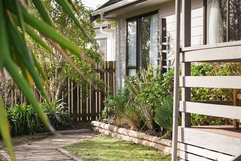 Photo of property in 23 Rosewood Place, Paraparaumu, 5032