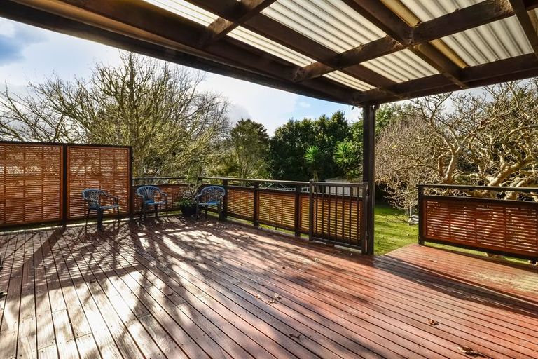 Photo of property in 291 Henderson Valley Road, Henderson, Auckland, 0612