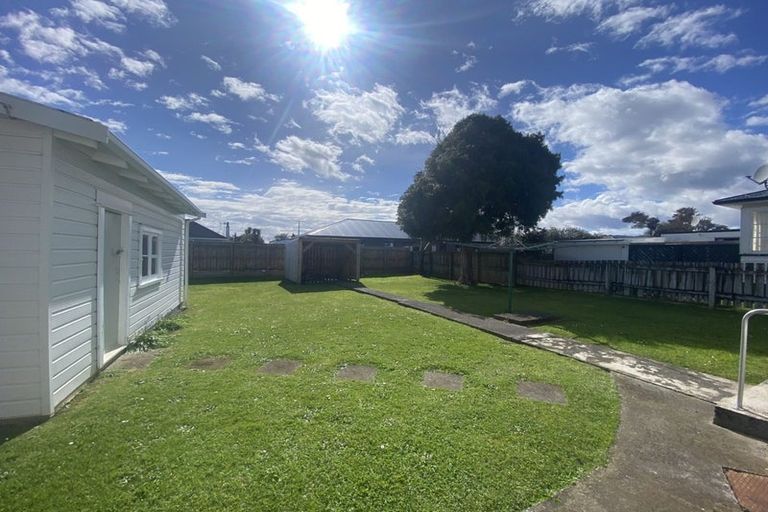 Photo of property in 19 Middlesex Street, Levin, 5510