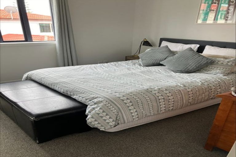 Photo of property in 17/21 Armoy Drive, East Tamaki, Auckland, 2016