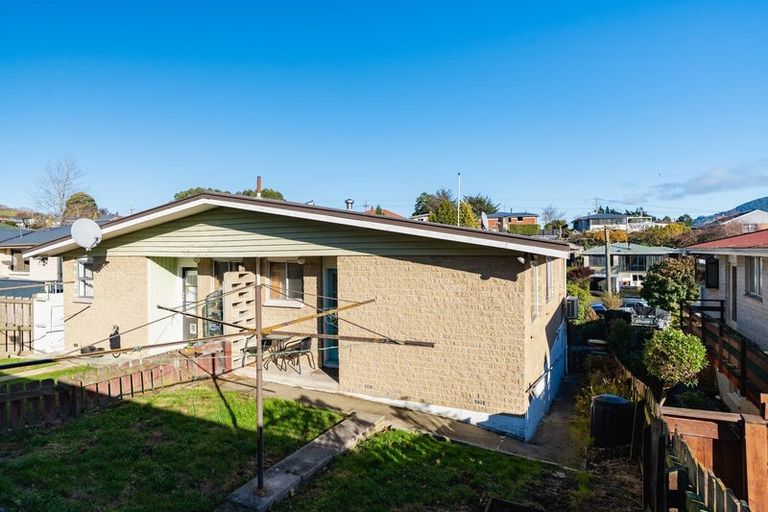 Photo of property in 4 Elwyn Crescent, Green Island, Dunedin, 9018