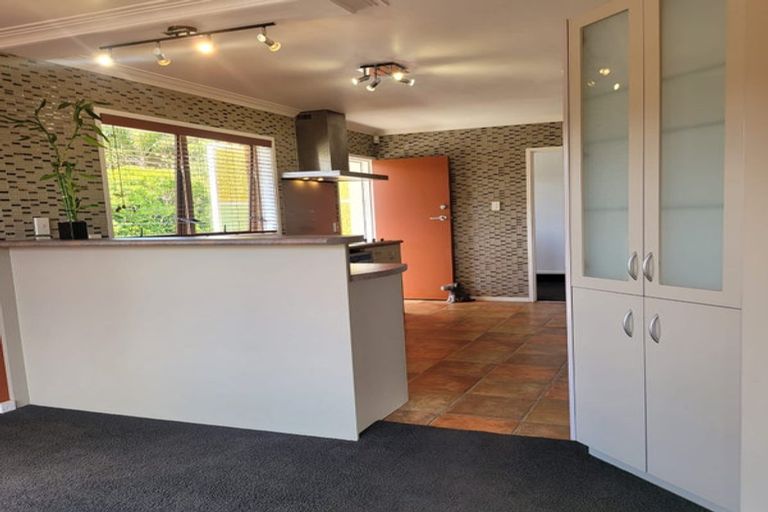 Photo of property in 18 Reynella Drive, Massey, Auckland, 0614