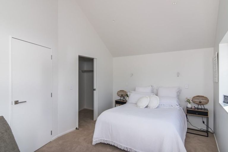 Photo of property in 26/104u Maupuia Road, Maupuia, Wellington, 6022