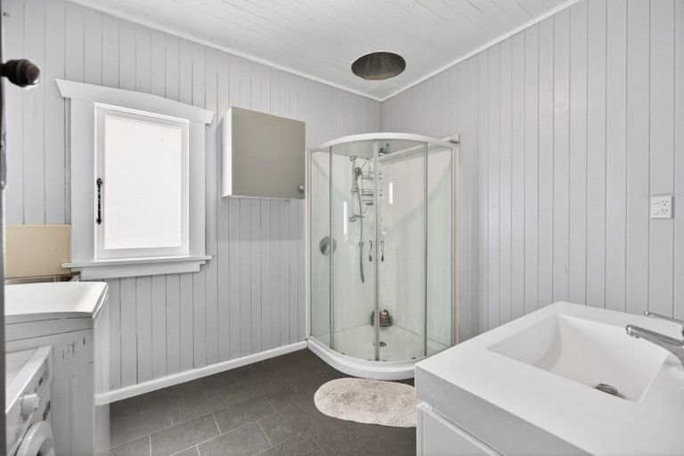 Photo of property in 12 Hampden Street, Murchison, 7007