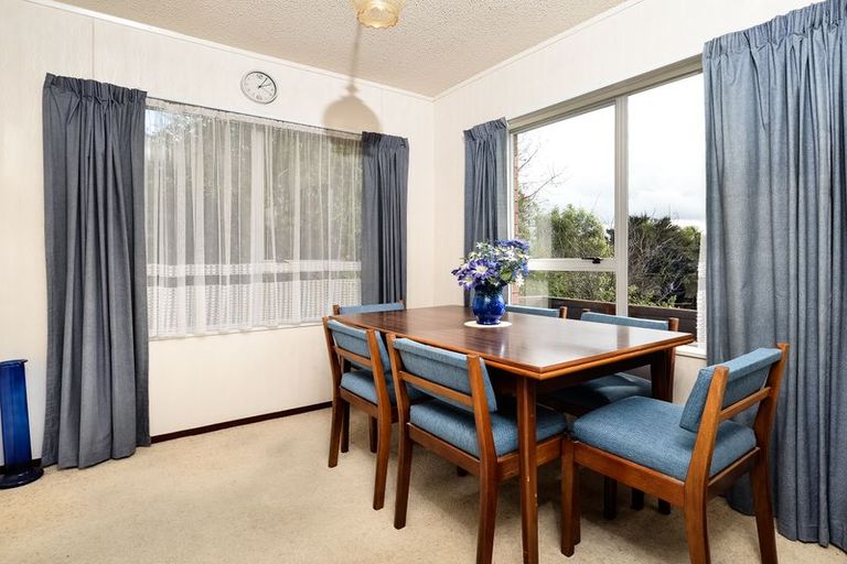 Photo of property in 2/25 Ciprian Place, Henderson, Auckland, 0612