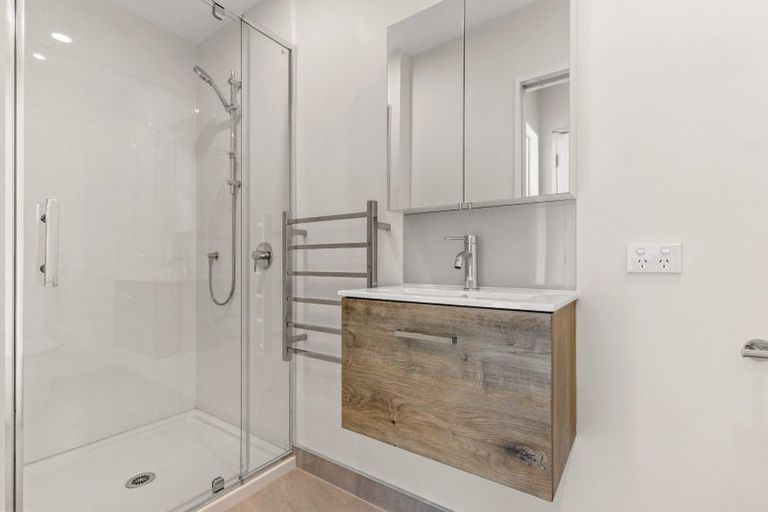 Photo of property in 80 Selo Street, Glen Eden, Auckland, 0602