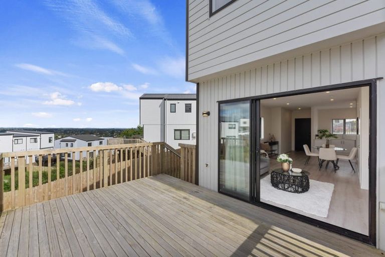 Photo of property in 6 Heketara Place, Papakura, 2110