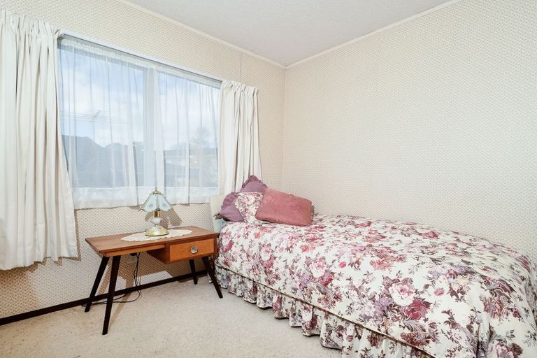Photo of property in 2/25 Ciprian Place, Henderson, Auckland, 0612