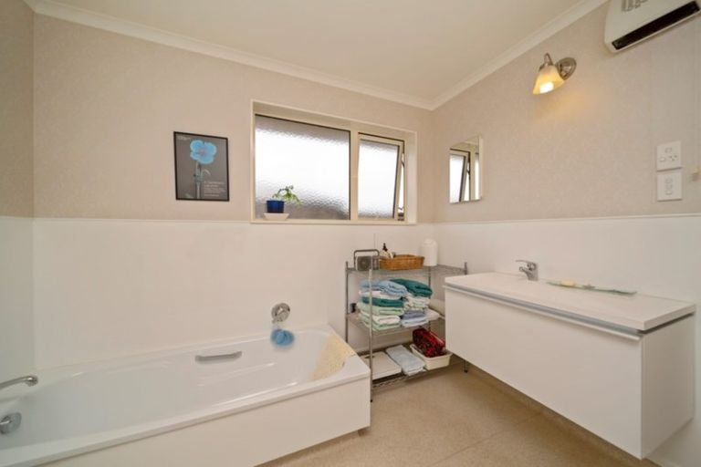 Photo of property in 34 Montague Grove, Stratford, 4332