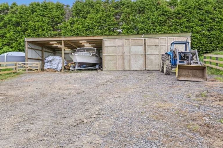 Photo of property in 317 Glenbrook Road, Kingseat, Pukekohe, 2679