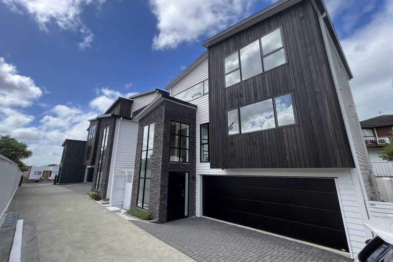 Photo of property in 34c Esmonde Road, Takapuna, Auckland, 0622