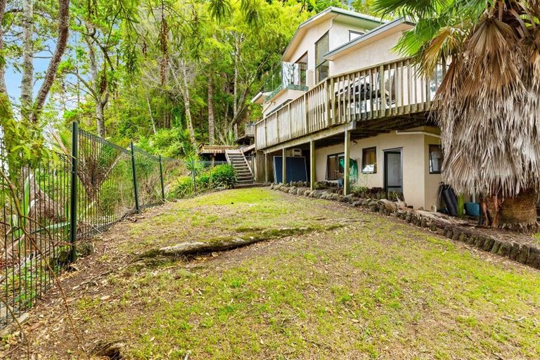 Photo of property in 44 Paturoa Road, Titirangi, Auckland, 0604