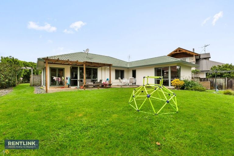 Photo of property in 22 Kestrel Avenue, Welcome Bay, Tauranga, 3112