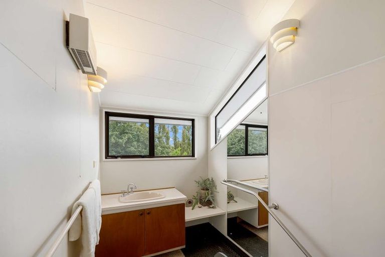 Photo of property in 23 Mitre Street, Gore, 9710