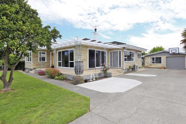 Photo of property in 4 Pembroke Street, Taradale, Napier, 4112