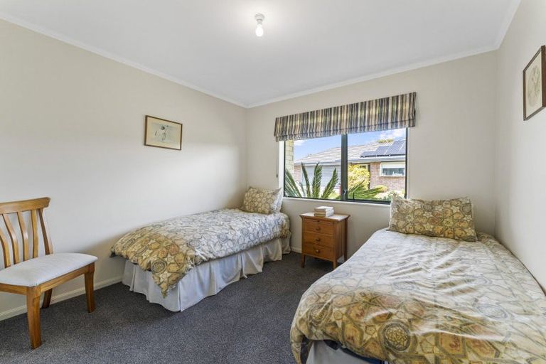 Photo of property in 9 Leigh Place, Paraparaumu Beach, Paraparaumu, 5032