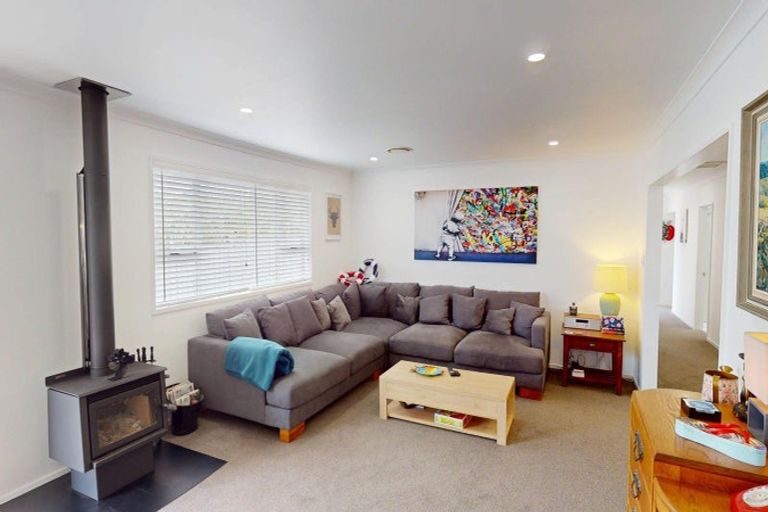 Photo of property in 135 Rua Avenue, Waitarere Beach, Levin, 5510