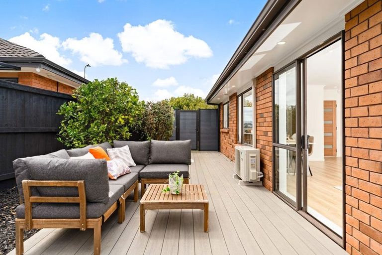 Photo of property in 21 Sandwick Drive, Weymouth, Auckland, 2103