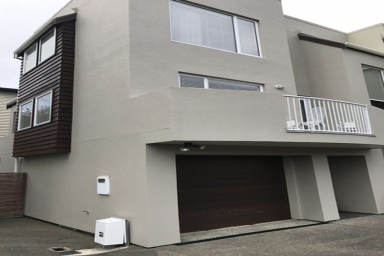 Photo of property in 42u4 Hoover Street, Brooklyn, Wellington, 6021