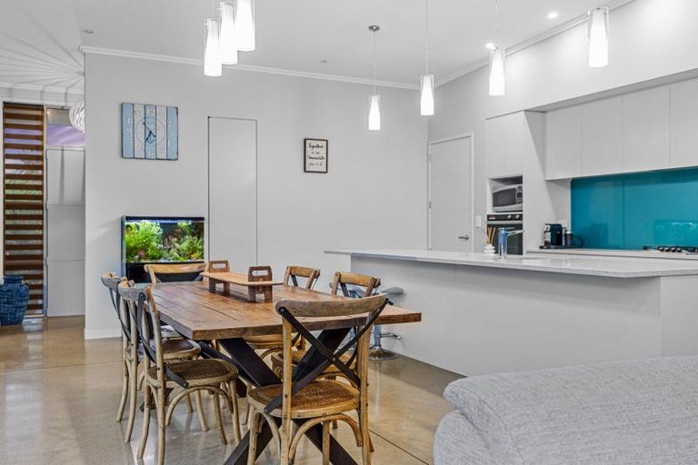 Photo of property in 11 Oceania Sands Way, Papamoa Beach, Papamoa, 3118