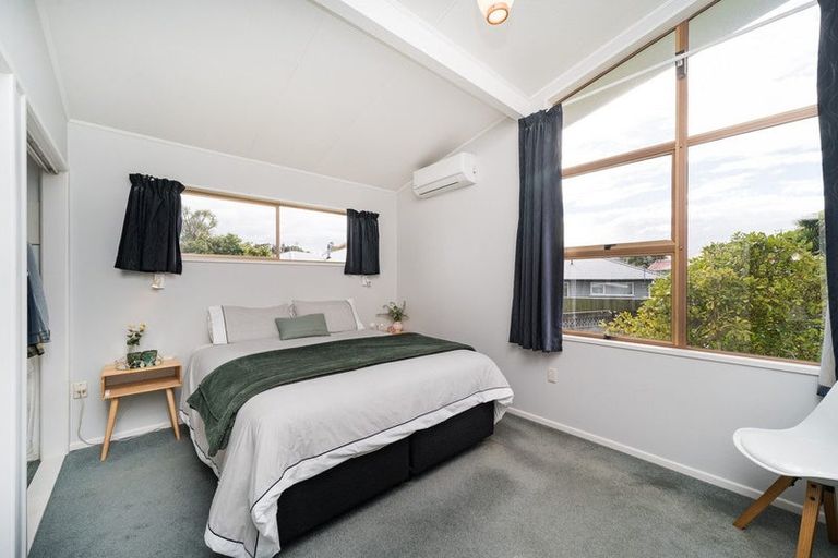 Photo of property in 32 Shelton Place, Feilding, 4702
