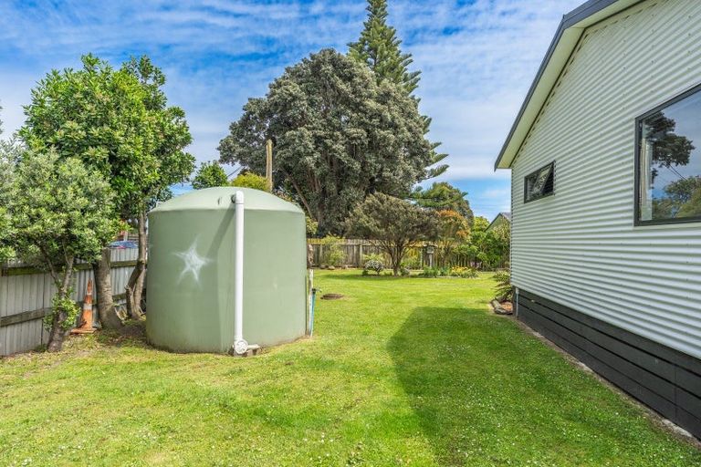 Photo of property in 22 Kiharoa Street, Otaki Beach, Otaki, 5512