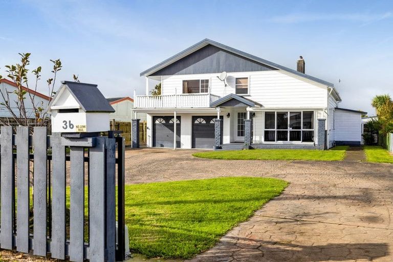 Photo of property in 36 Tawhiti Road, Hawera, 4610