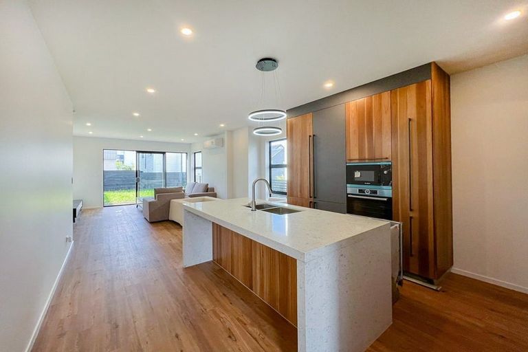 Photo of property in 58 Rush Creek Drive, Westgate, Auckland, 0614
