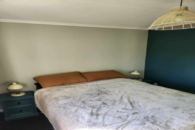 Photo of property in 2 Dawick Street, Foxton Beach, Foxton, 4815