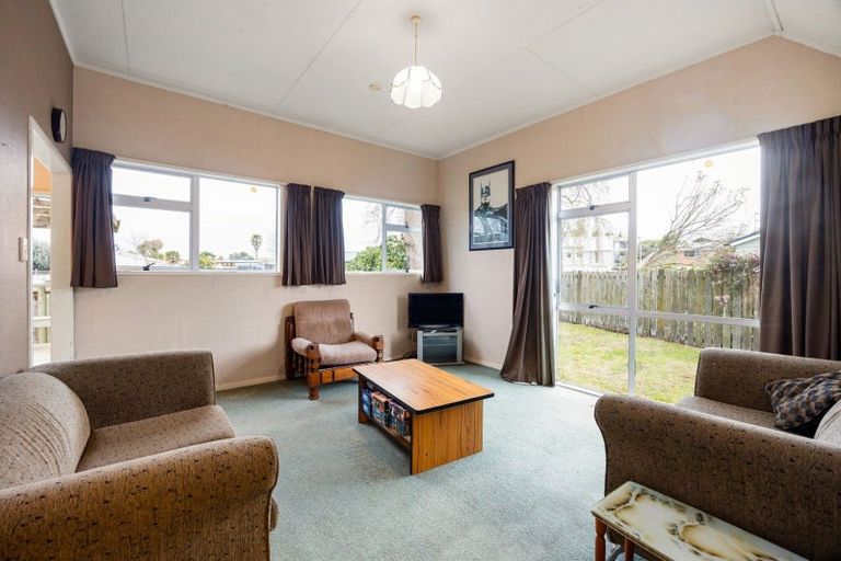 Photo of property in 19 Morrow Avenue, St Andrews, Hamilton, 3200