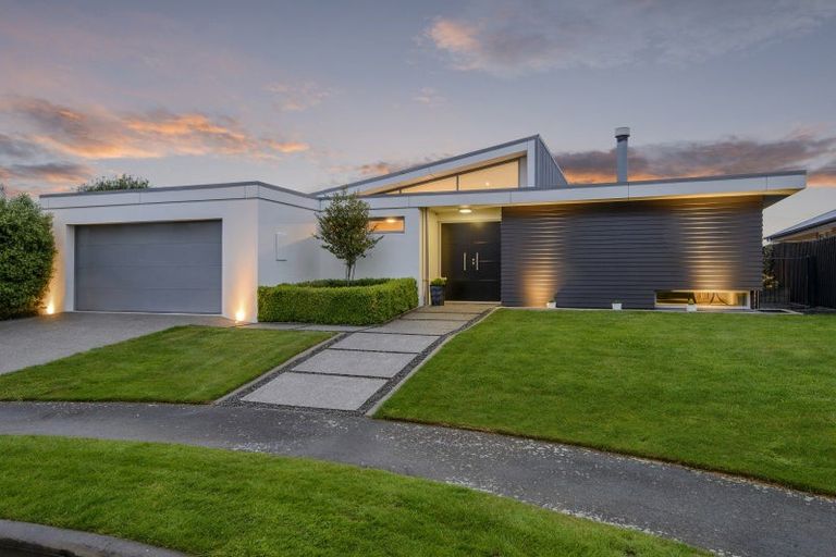 Photo of property in 15 Teagarden Close, Mairehau, Christchurch, 8052