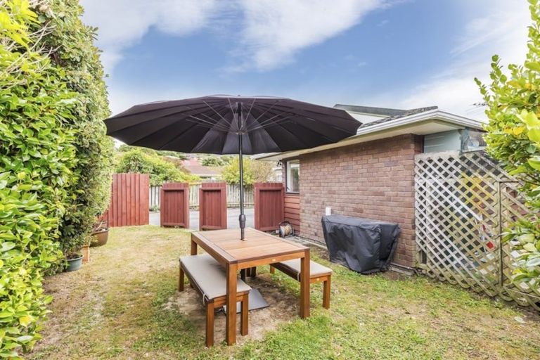 Photo of property in 7f1 Tawa Street, Tawa, Wellington, 5028