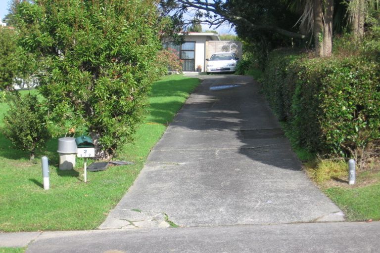 Photo of property in 1/2 Maxwelton Drive, Mairangi Bay, Auckland, 0630