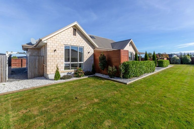 Photo of property in 32 Wilfield Drive, West Melton, 7618