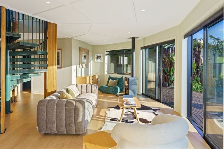 Photo of property in 14 Wilson Way, Waikanae, 5036