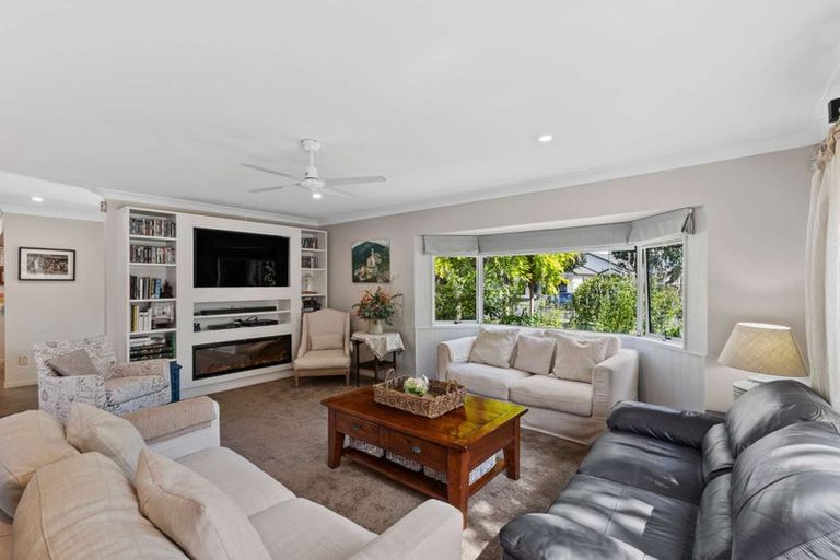Photo of property in 1 Belmont Rise, Katikati, 3129