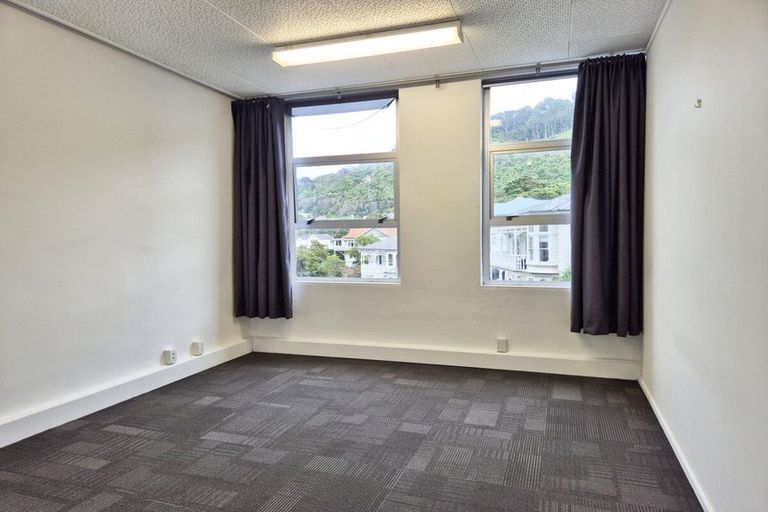 Photo of property in Molesworth House, 9/101a Molesworth Street, Thorndon, Wellington, 6011