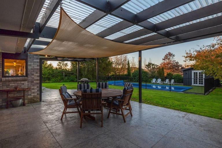 Photo of property in 1343 Kahikatea Flat Road, Kaukapakapa, 0871