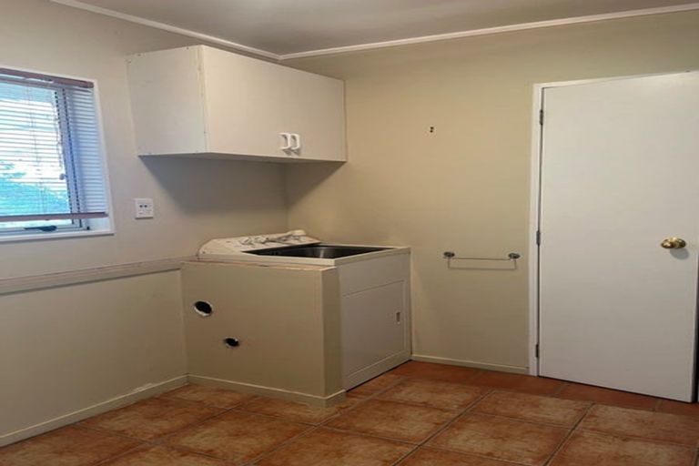 Photo of property in 1291 Old North Road, Helensville, 0875