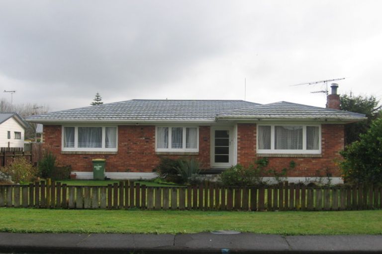 Photo of property in 2/6 Short Street, Papakura, 2110
