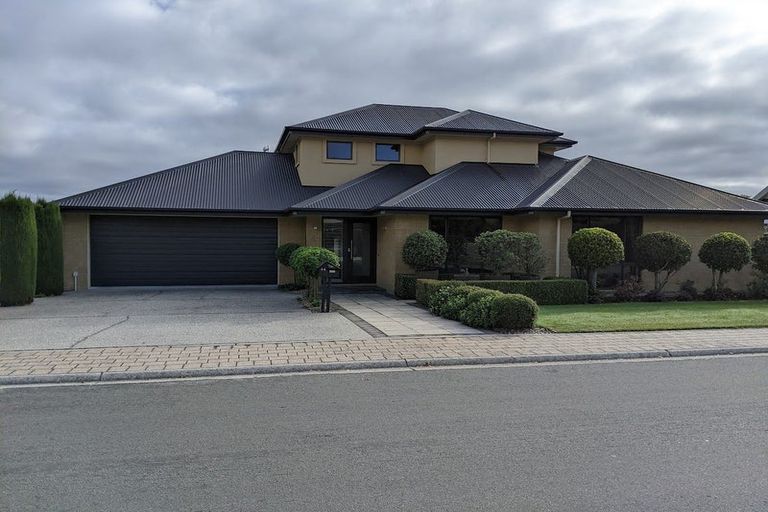 Photo of property in 44 Meadowstone Drive, Wanaka, 9305