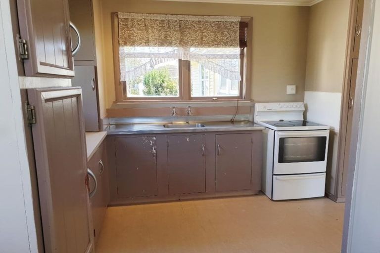 Photo of property in 63 Cottrell Crescent, Onekawa, Napier, 4110