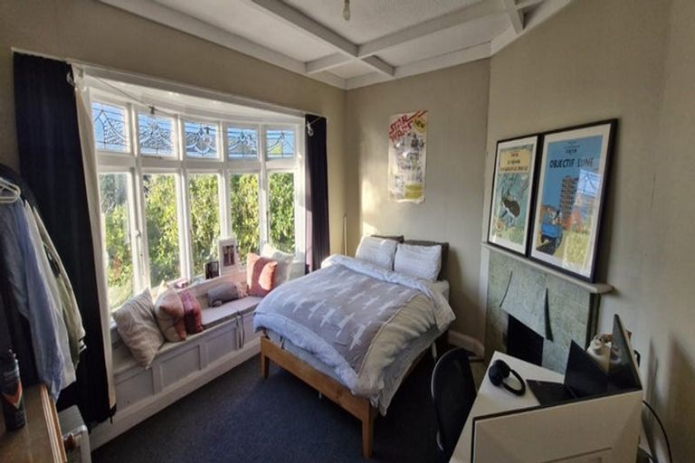Photo of property in 44 Mount Pleasant Road, Aro Valley, Wellington, 6012