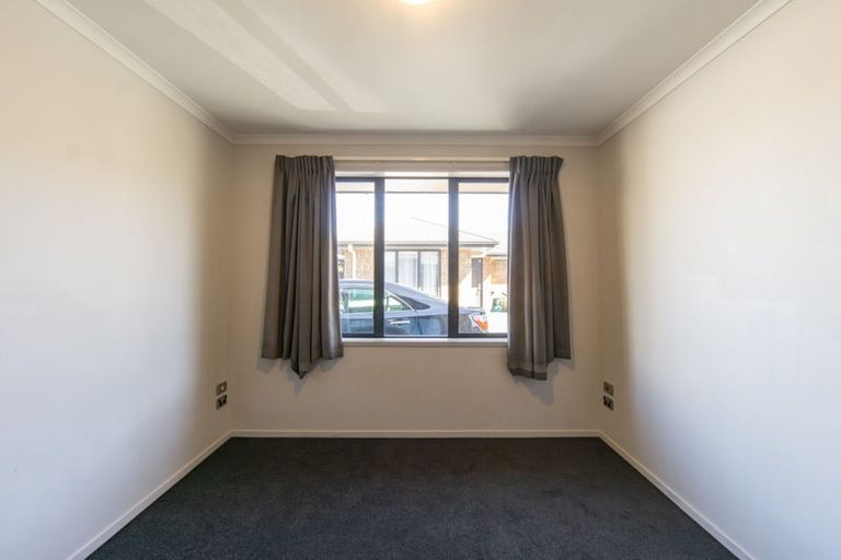 Photo of property in 5/102 Old Farm Road, Hamilton East, Hamilton, 3216