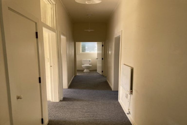 Photo of property in 379b Ohiro Road, Brooklyn, Wellington, 6021