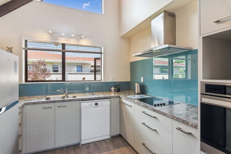 Photo of property in 9 Awanui Drive, Waikanae, 5036