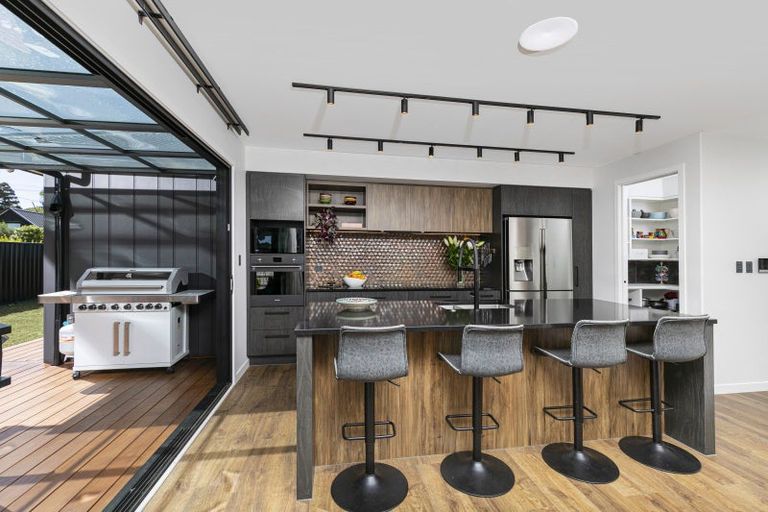 Photo of property in 2a Roland Road, Greenhithe, Auckland, 0632