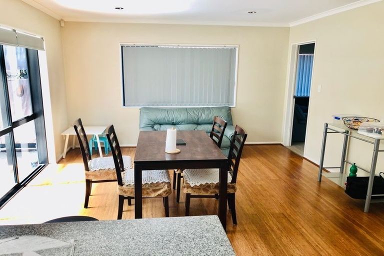 Photo of property in 9 Kalmore Place, Flat Bush, Auckland, 2016